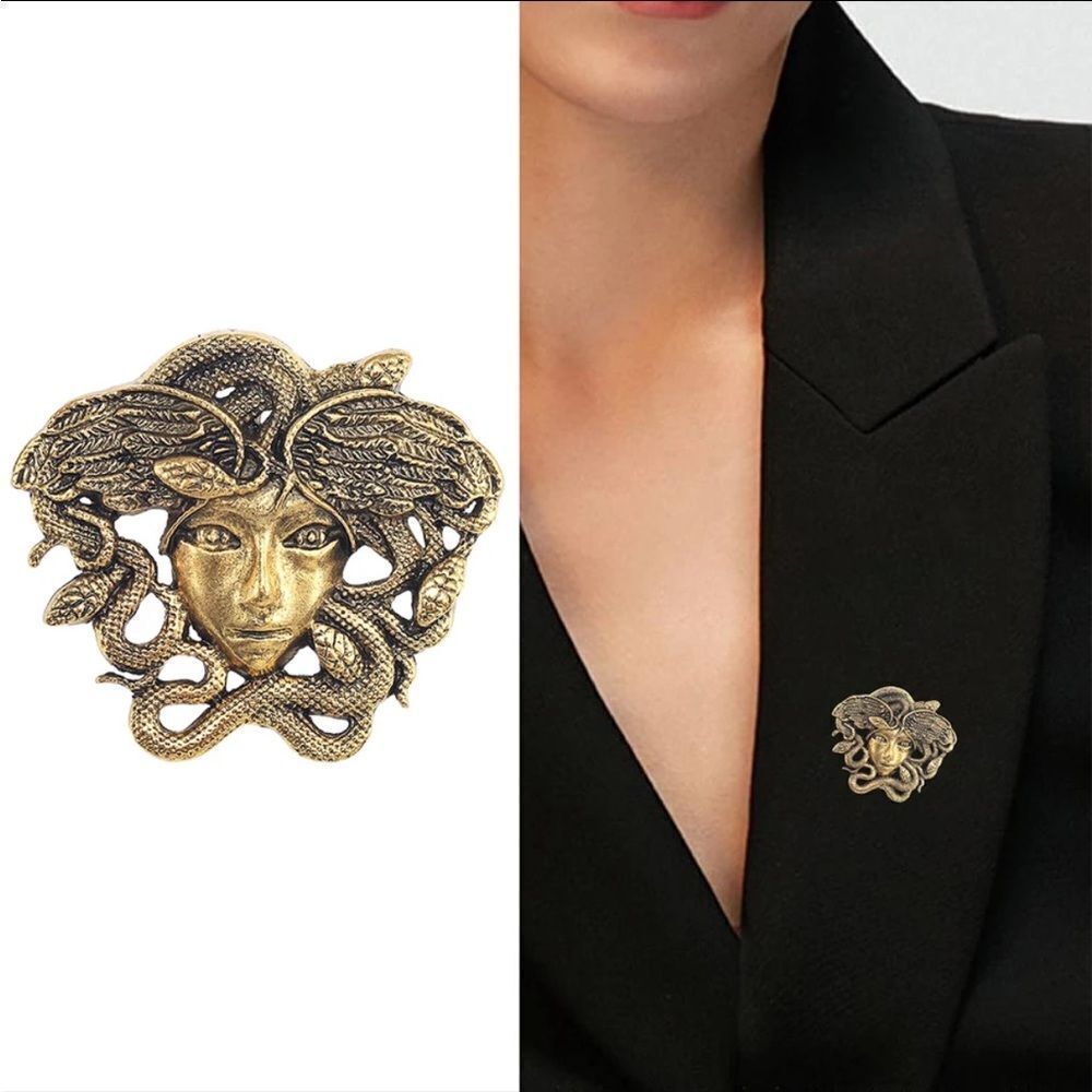 SILVERTONE MEDUSA BROOCH - Picture 2 of 8